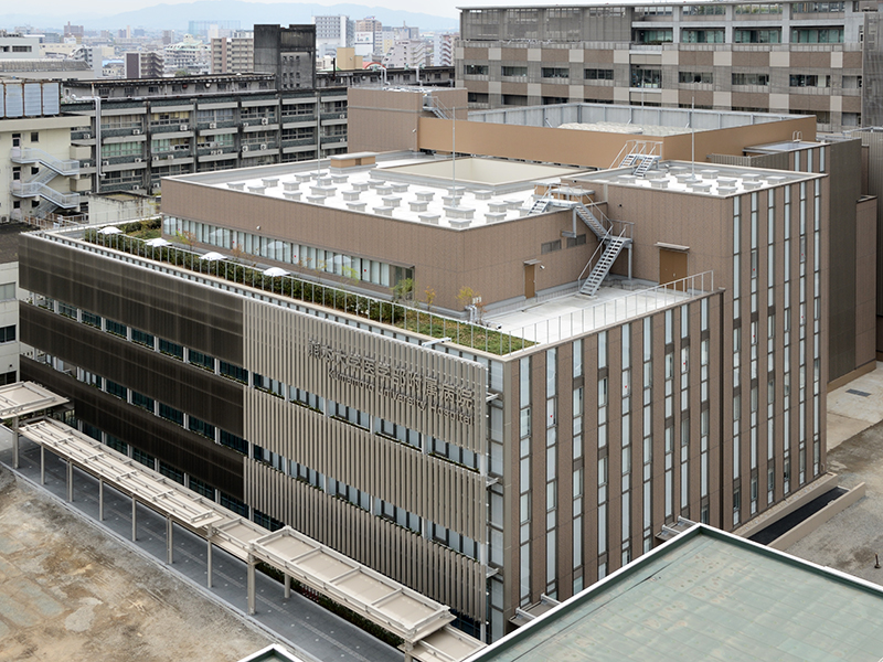 熊本大学医学部付属病院（ 外来診療棟）